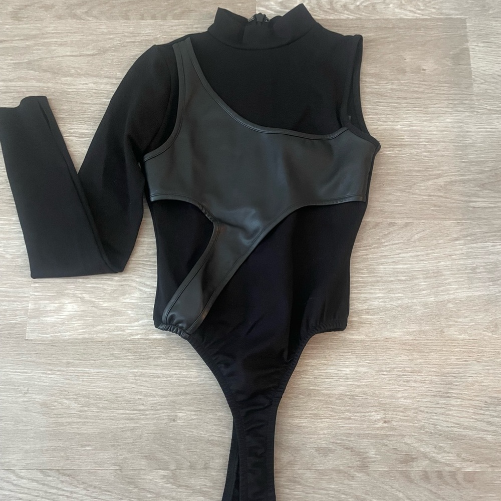 Women’s bodysuit
